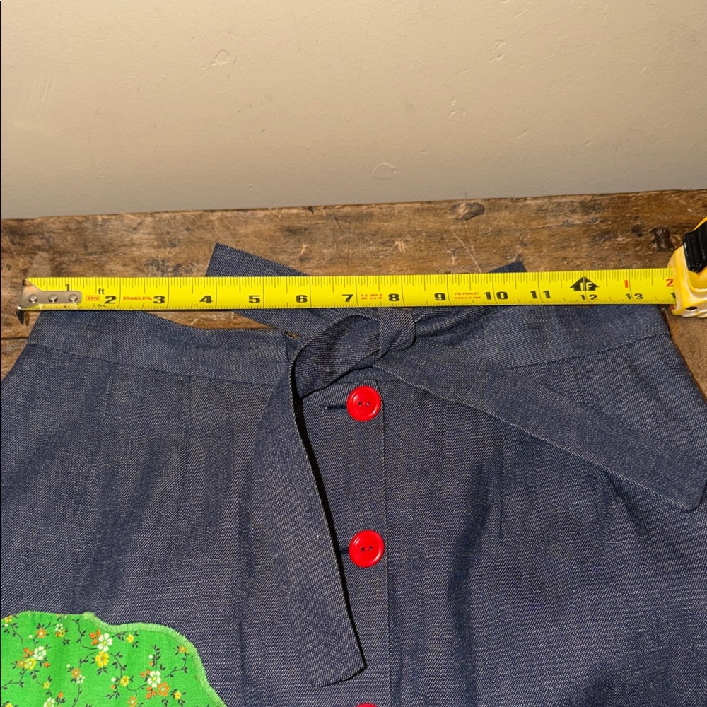 Charming Denim Skirt with Colorful Appliqué Design 28” Waist - Picture 5 of 5